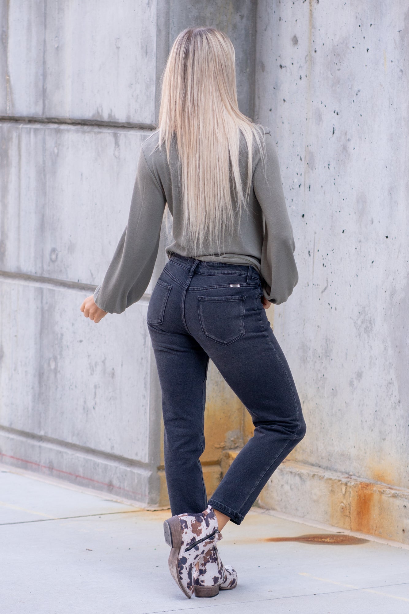 Illa High Rise 90s Slim Boyfriend