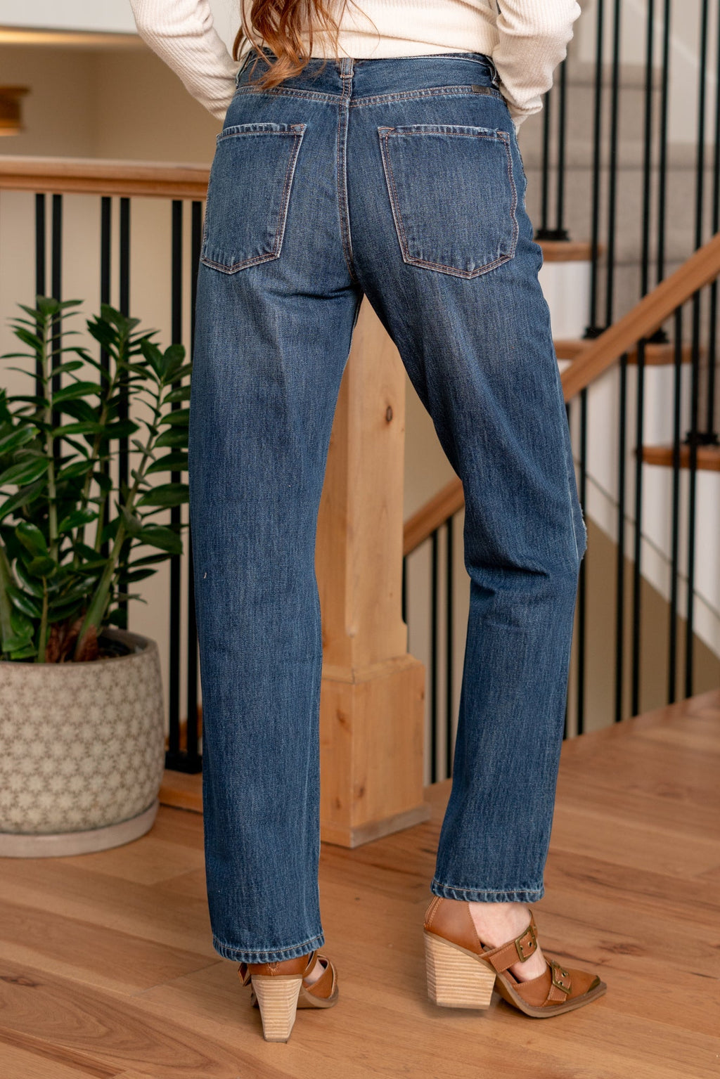 KanCan Jeans   Revamp your denim collection with the Gianna Ultra High Rise 90's Boyfriend Fit jeans, a perfect fusion of comfort and vintage-inspired style. These jeans feature an ultra-high rise and a relaxed 90's boyfriend fit for a laid-back yet chic look.