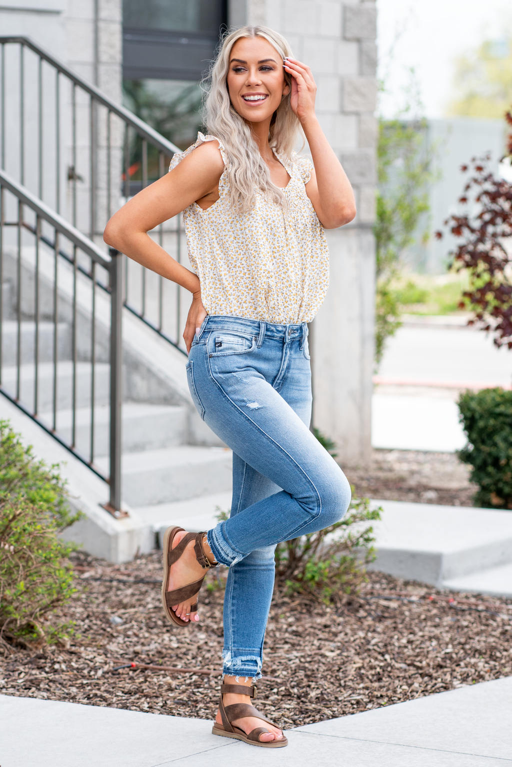 KanCan Jeans   KanCan Comfort Stretch  Color: Medium Blue Wash Cut: Ankle Skinny, 27" Inseam* Rise: High-Rise, 10" Front Rise* 94% COTTON, 5% POLYESTER, 1% SPANDEX Stitching: Classic Fly: Zipper  Style #: KC9257M Contact us for any additional measurements or sizing.  *Measured on the smallest size, measurements may vary by size.  