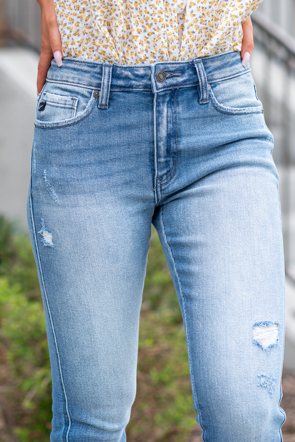 KanCan Jeans   KanCan Comfort Stretch  Color: Medium Blue Wash Cut: Ankle Skinny, 27" Inseam* Rise: High-Rise, 10" Front Rise* 94% COTTON, 5% POLYESTER, 1% SPANDEX Stitching: Classic Fly: Zipper  Style #: KC9257M Contact us for any additional measurements or sizing.  *Measured on the smallest size, measurements may vary by size.  