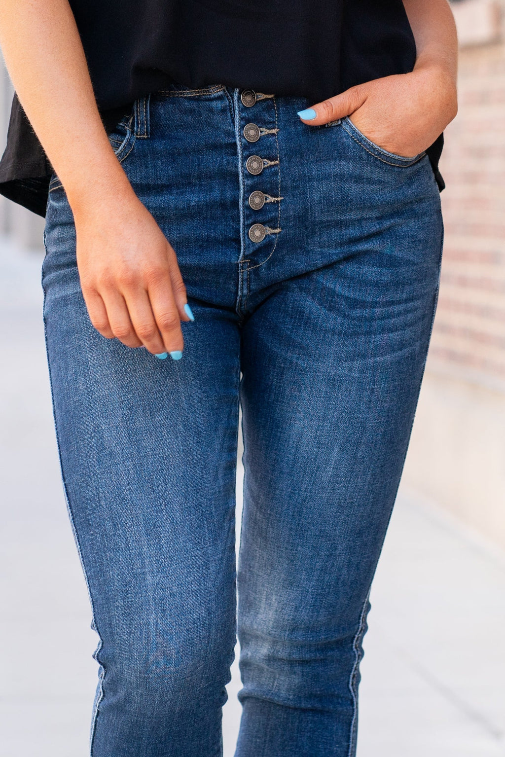 KanCan Jeans Color: Dark Wash Ankle Skinny, 27" Inseam* High Rise, 11" Front Rise* Frayed Hem Ankle with Ripped Distress 93% COTTON, 6% POLYESTER, 1% SPANDEX Fly: Exposed Button Fly Style #: KC2517D Contact us for any additional measurements or sizing.    *Measured on the smallest size, measurements may vary by size. 