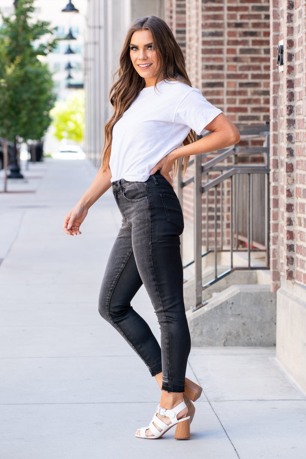 KanCan Jeans Color: Gray / Black Ankle Skinny, 27" Inseam* High Rise, 10.25" Front Rise* Fray Hem Ankle 97.5% COTTON , 2.5% SPANDEX Fly: Zipper Style #: KC6380BK Contact us for any additional measurements or sizing.    *Measured on the smallest size, measurements may vary by size. 