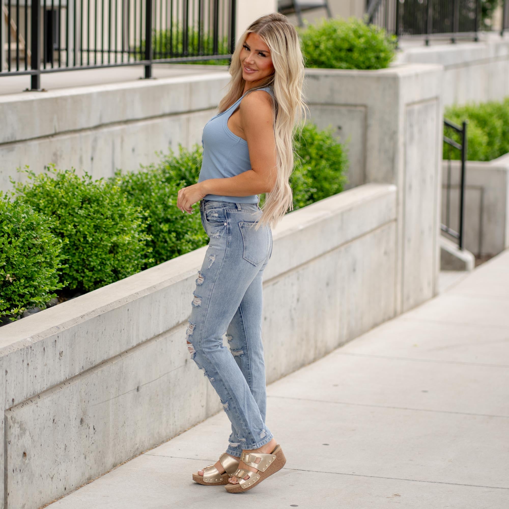 Ashland High Rise Slim Straight Leg