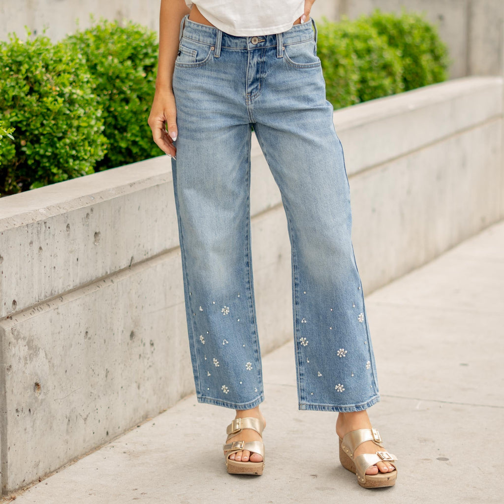 KanCan Louise Low Slung Baggy Jeans – Medium Wash Comfort Stretch