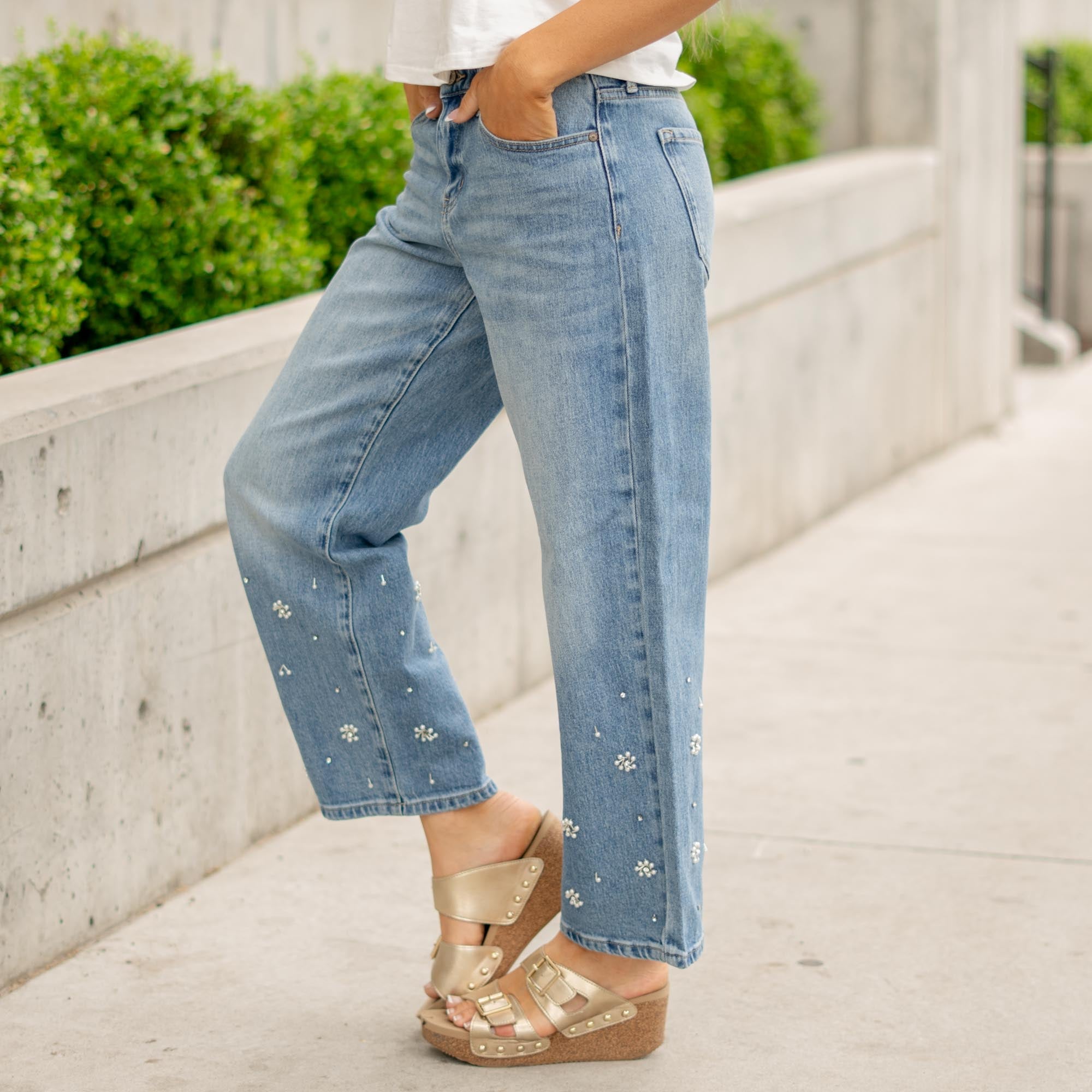 KanCan Louise Low Slung Baggy Jeans – Medium Wash Comfort Stretch