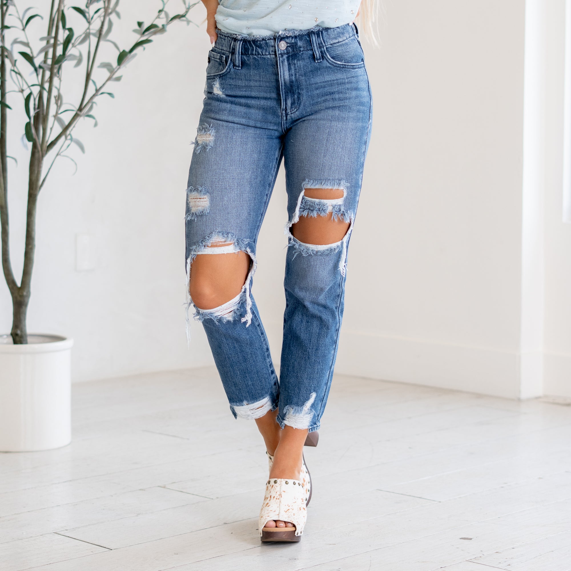 Ariela High Rise Straight Leg