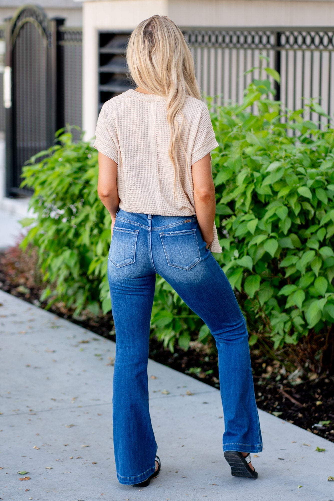 KanCan Petite Annie Mid Rise Flare Medium Blue Wash
