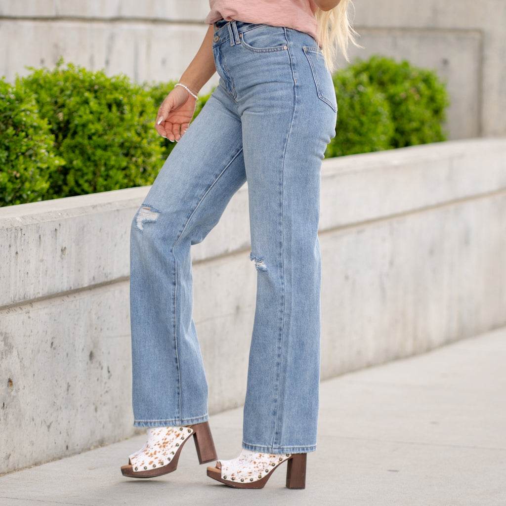Wanda Ultra High Rise 90's Straight Leg