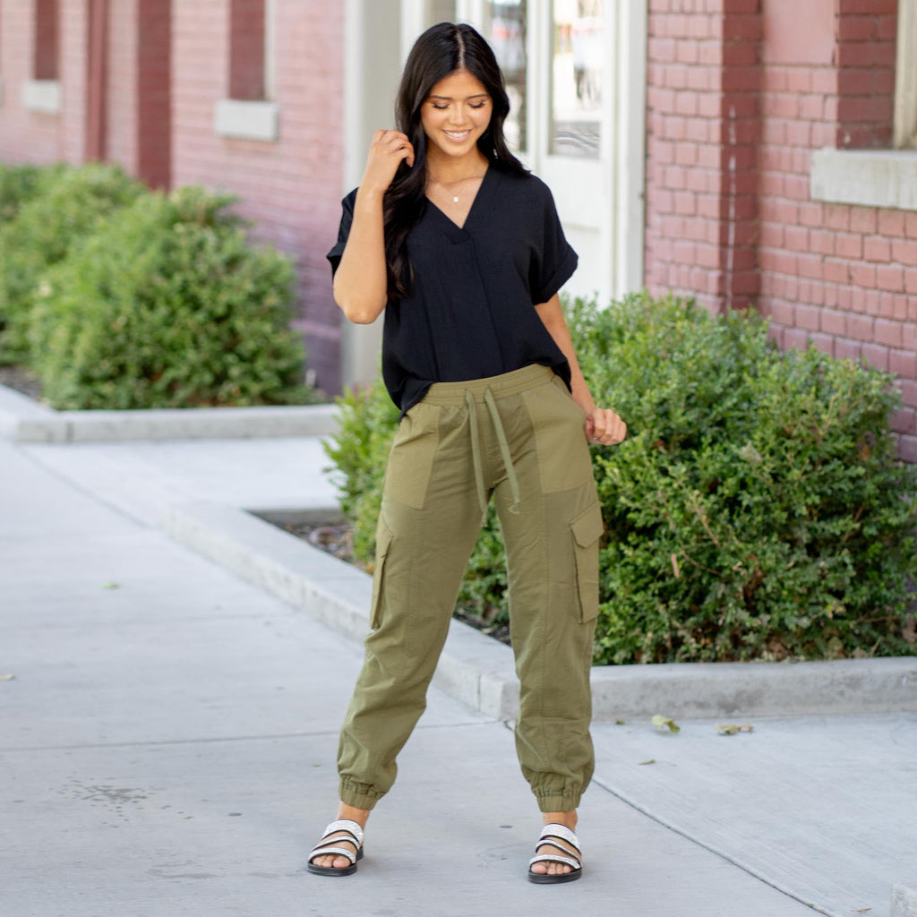 KanCan Jacie High Rise Color Block Knit Joggers – Olive Drawstring Waist