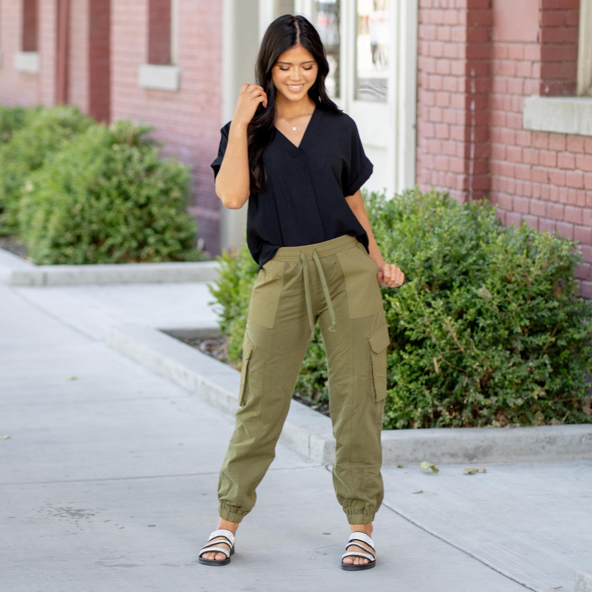 KanCan Jacie High Rise Color Block Knit Joggers – Olive Drawstring Waist