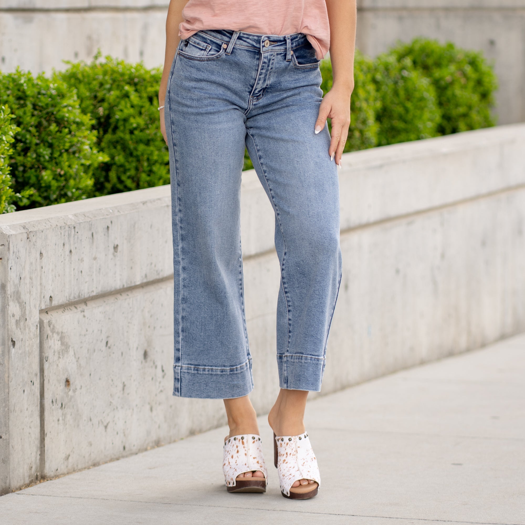 KanCan Nessa High Rise Crop Wide Leg Jeans Medium Blue Wash