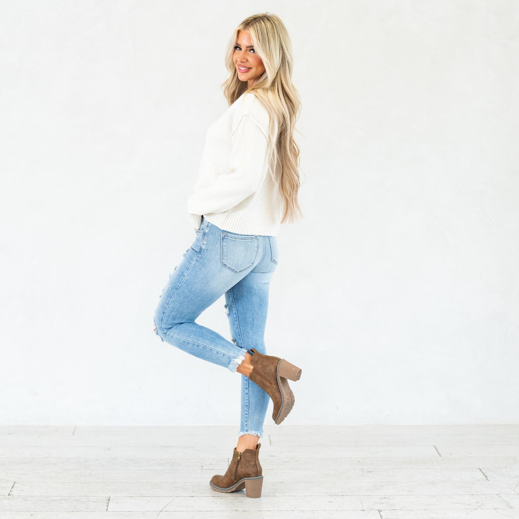 KanCan Janine Mid Rise Cropped Skinny Jeans Light Blue Wash