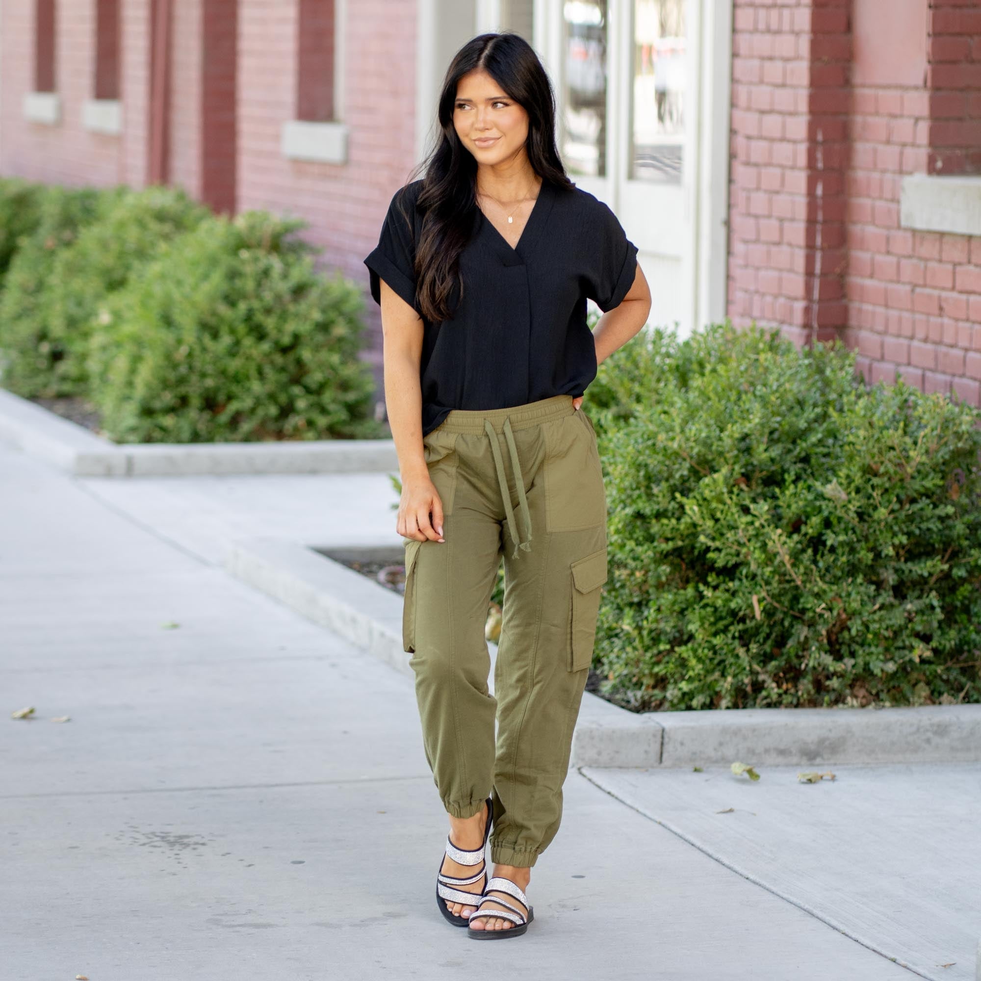 KanCan Jacie High Rise Color Block Knit Joggers – Olive Drawstring Waist