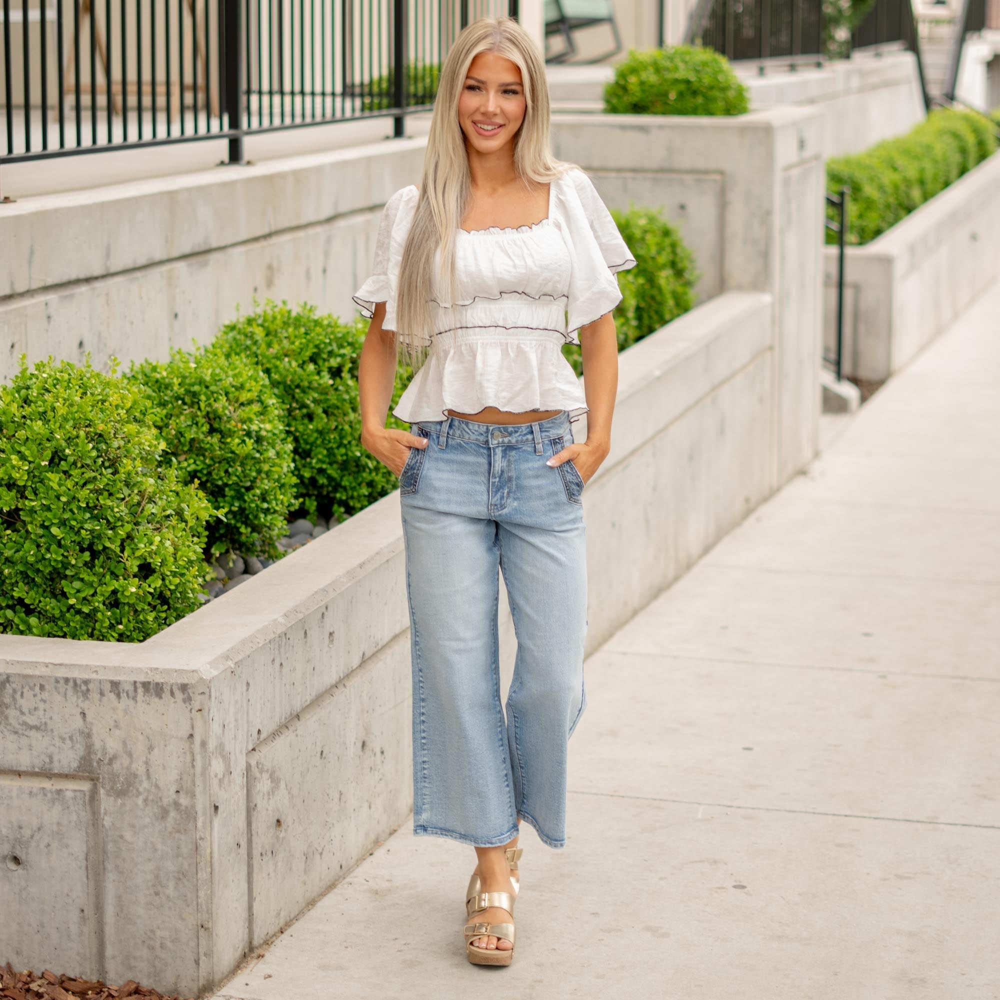 KanCan Lorinne High Rise Crop Wide Jeans – Color Block Stretch