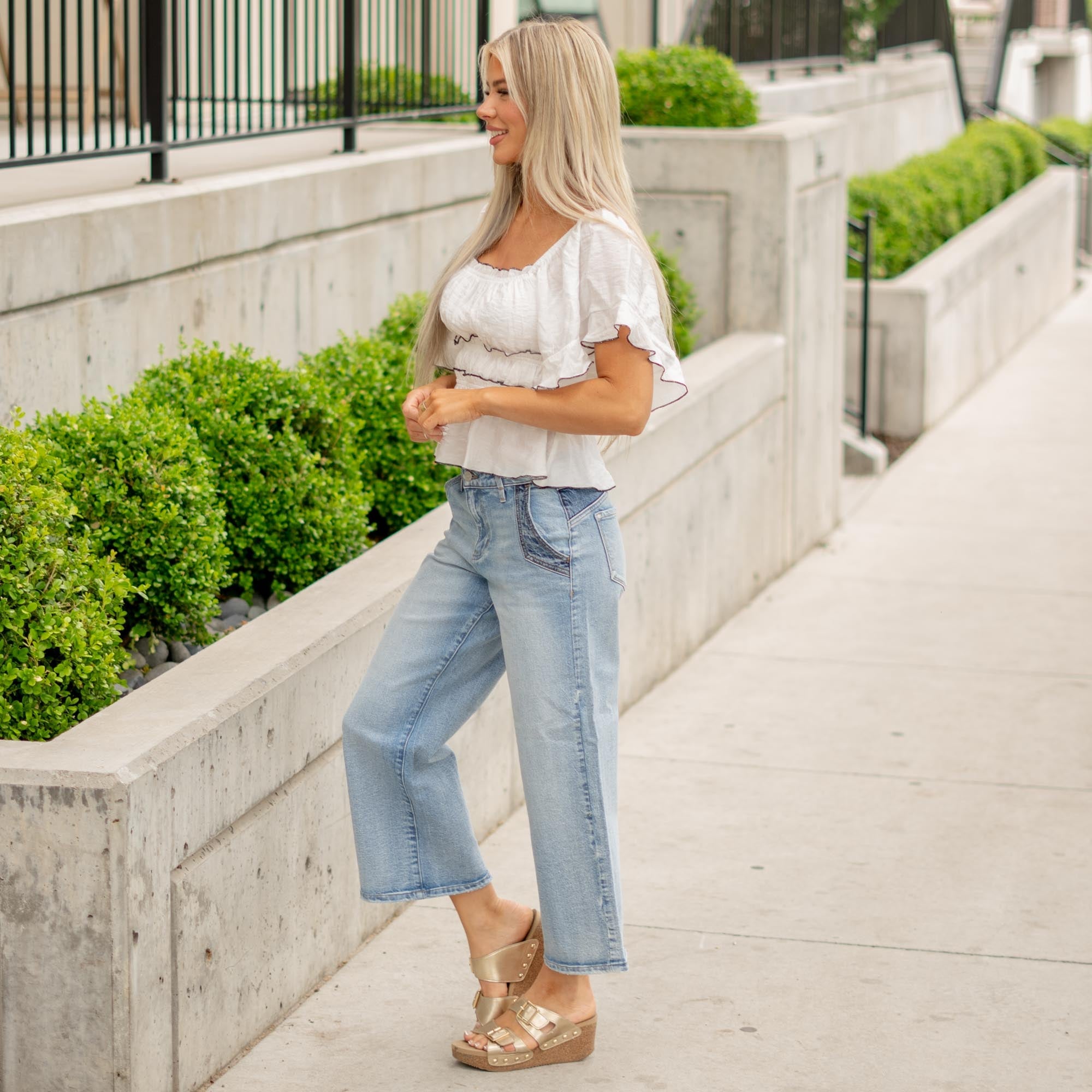 KanCan Lorinne High Rise Crop Wide Jeans – Color Block Stretch