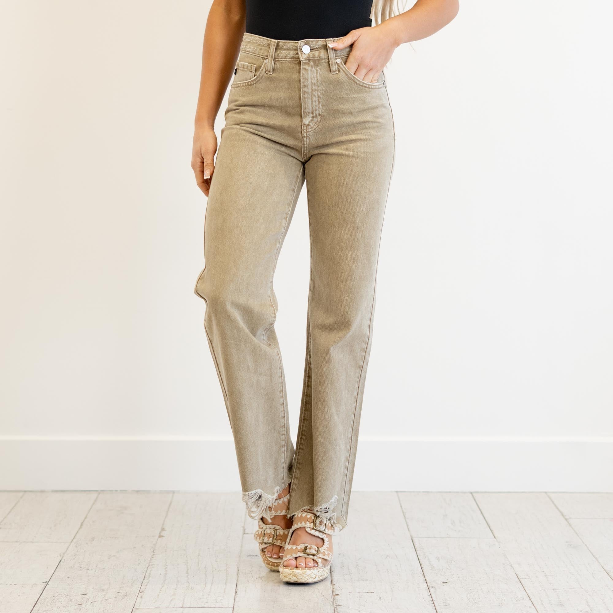 KanCan Mikaella Ultra High Rise 90’s Flare Jeans – Brown