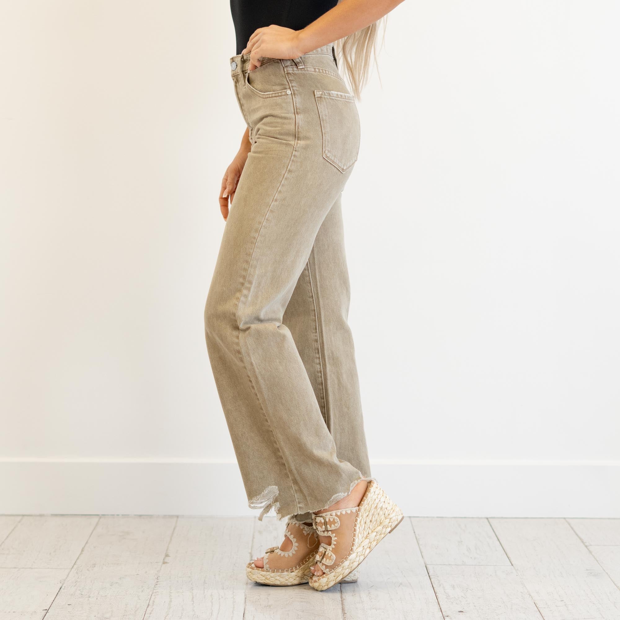 KanCan Mikaella Ultra High Rise 90’s Flare Jeans – Brown