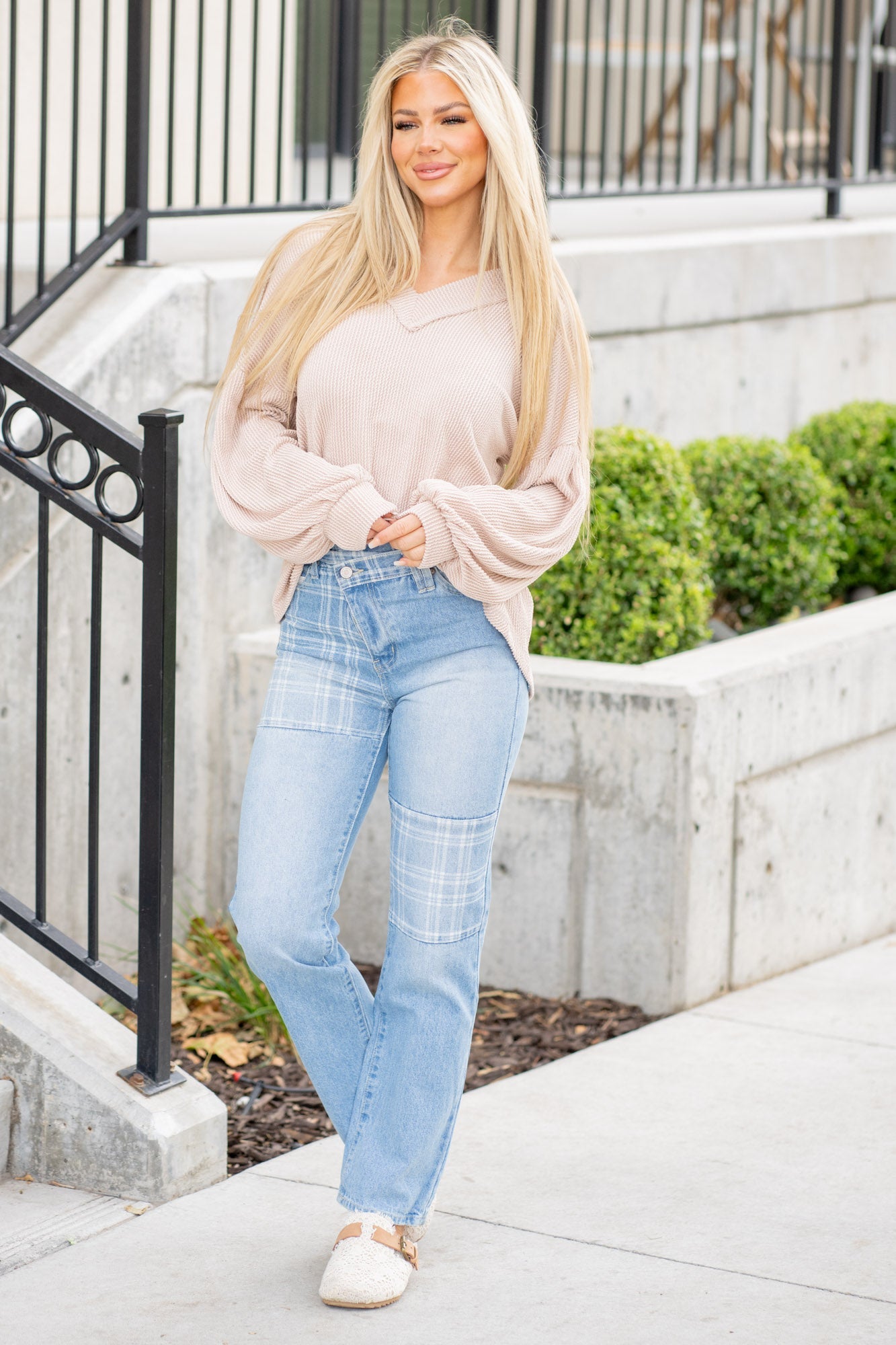 Aylin 90's Plaid Patch High Rise Boyfriend
