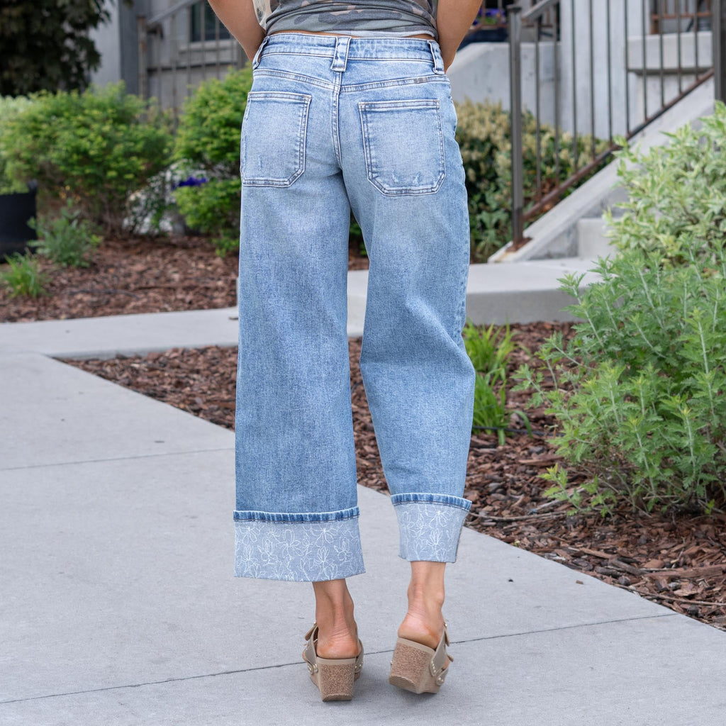 KanCan Anley Mid Rise Crop Wide Medium Blue