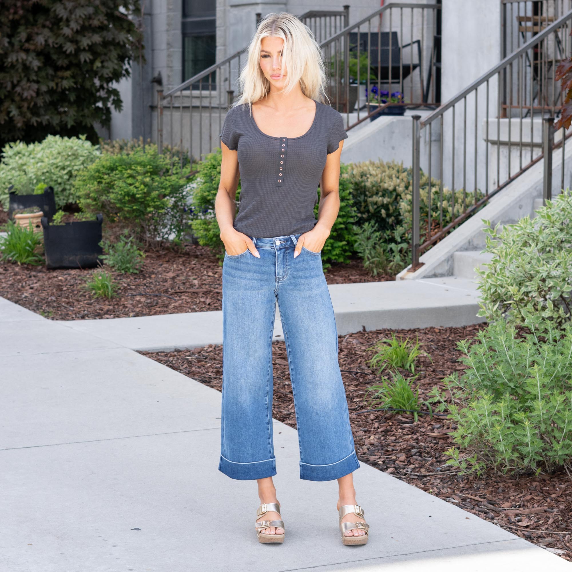 KanCan Fig Essentials Mid Rise Crop Wide Dark Blue Wash