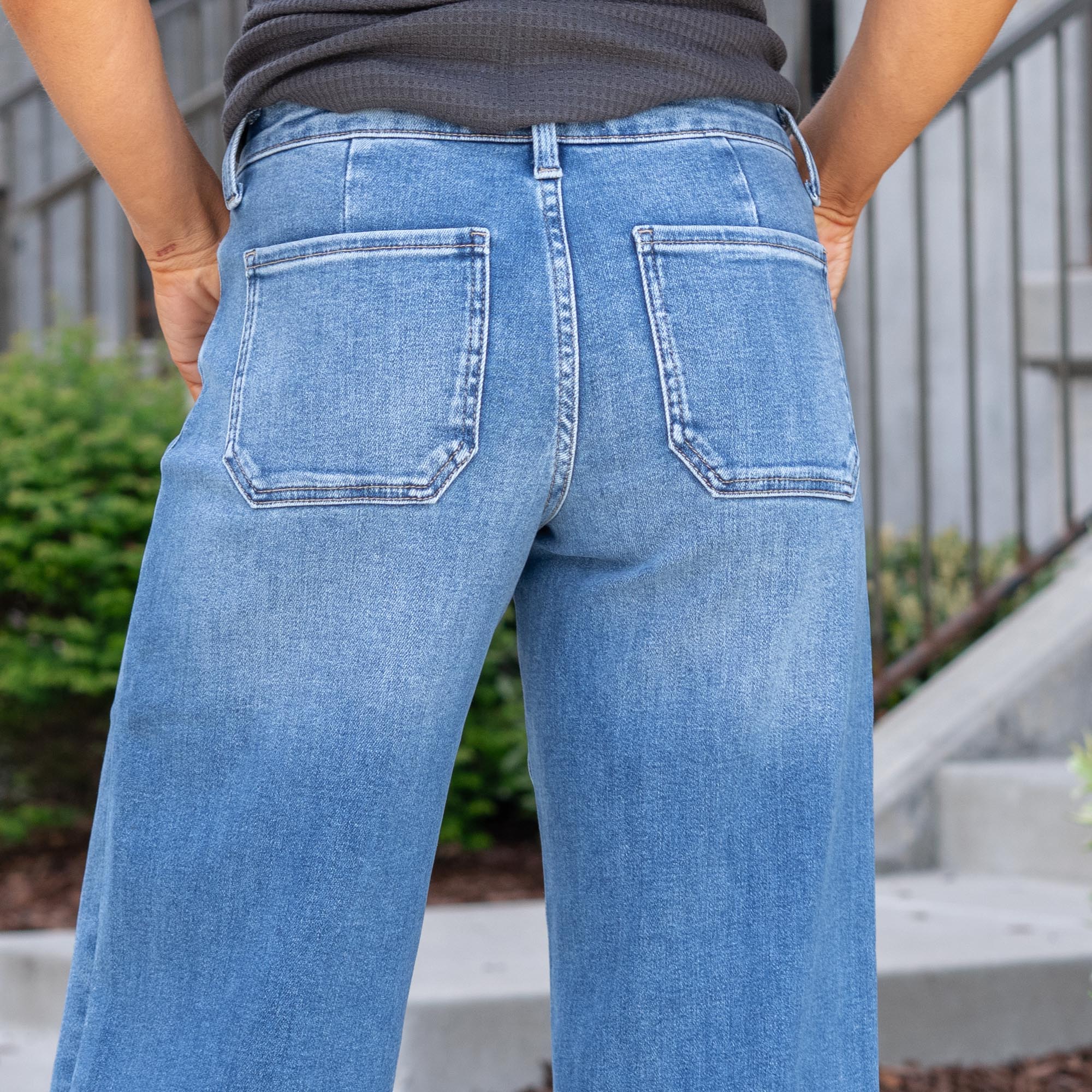 KanCan Fig Essentials Mid Rise Crop Wide Dark Blue Wash