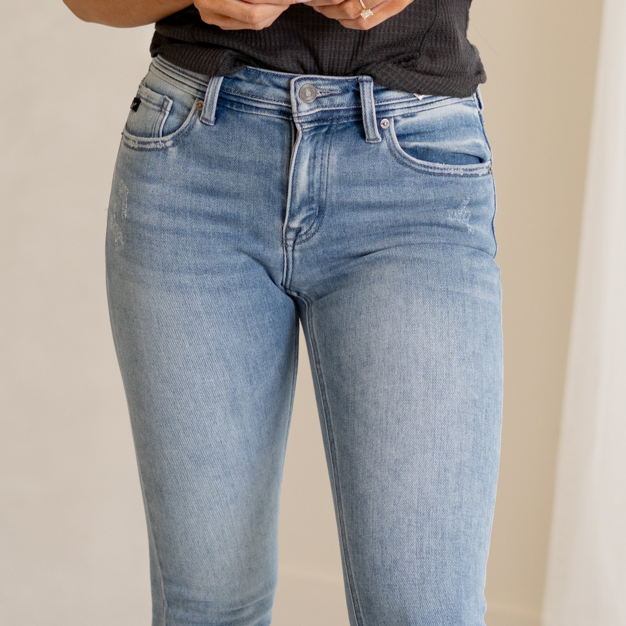 Silvanna Mid Rise Ankle Skinny