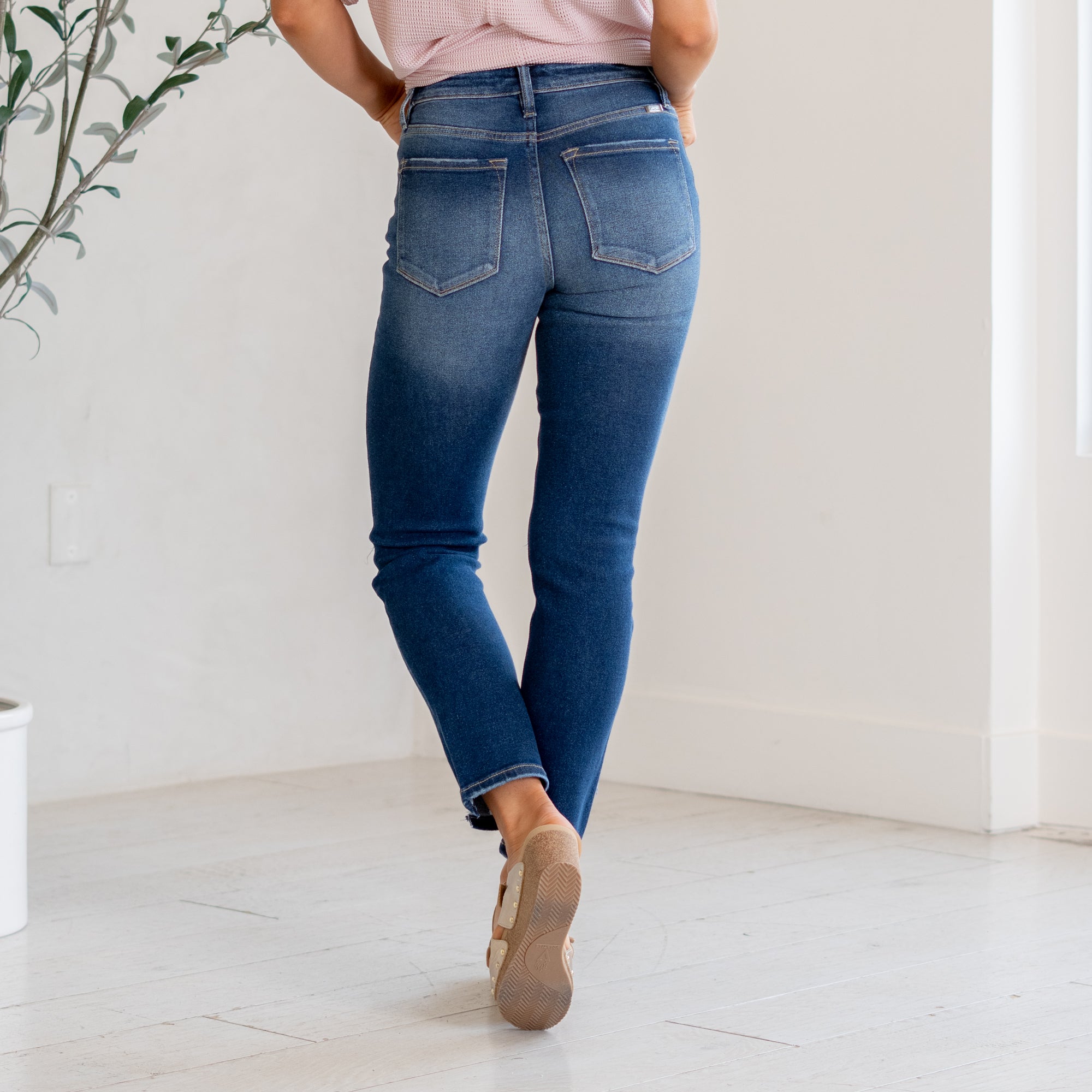 KanCan Haven Ultra High Rise Slim Straight Leg