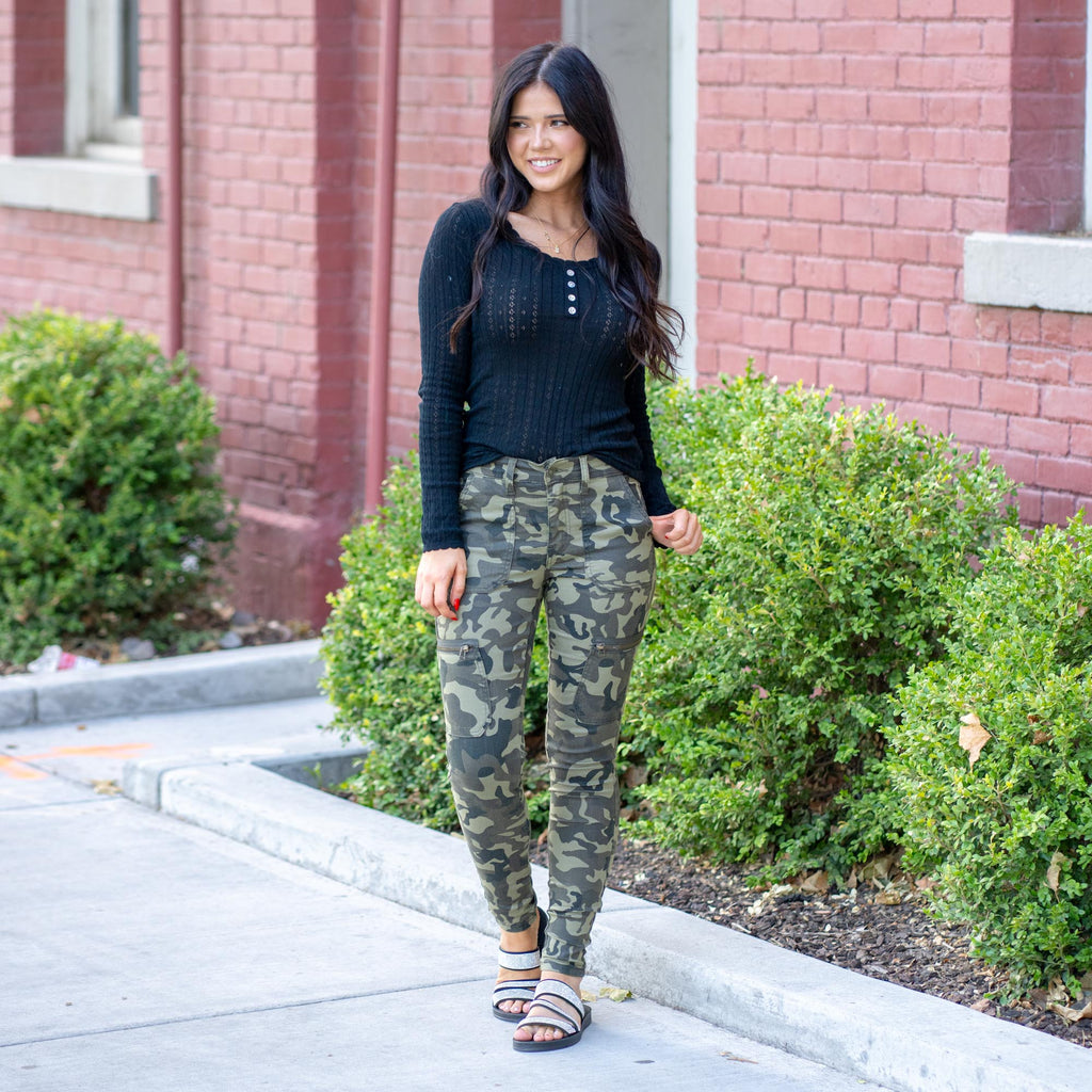 KanCan Arden Camo High Rise Cargo Super Skinny Camouflage Green