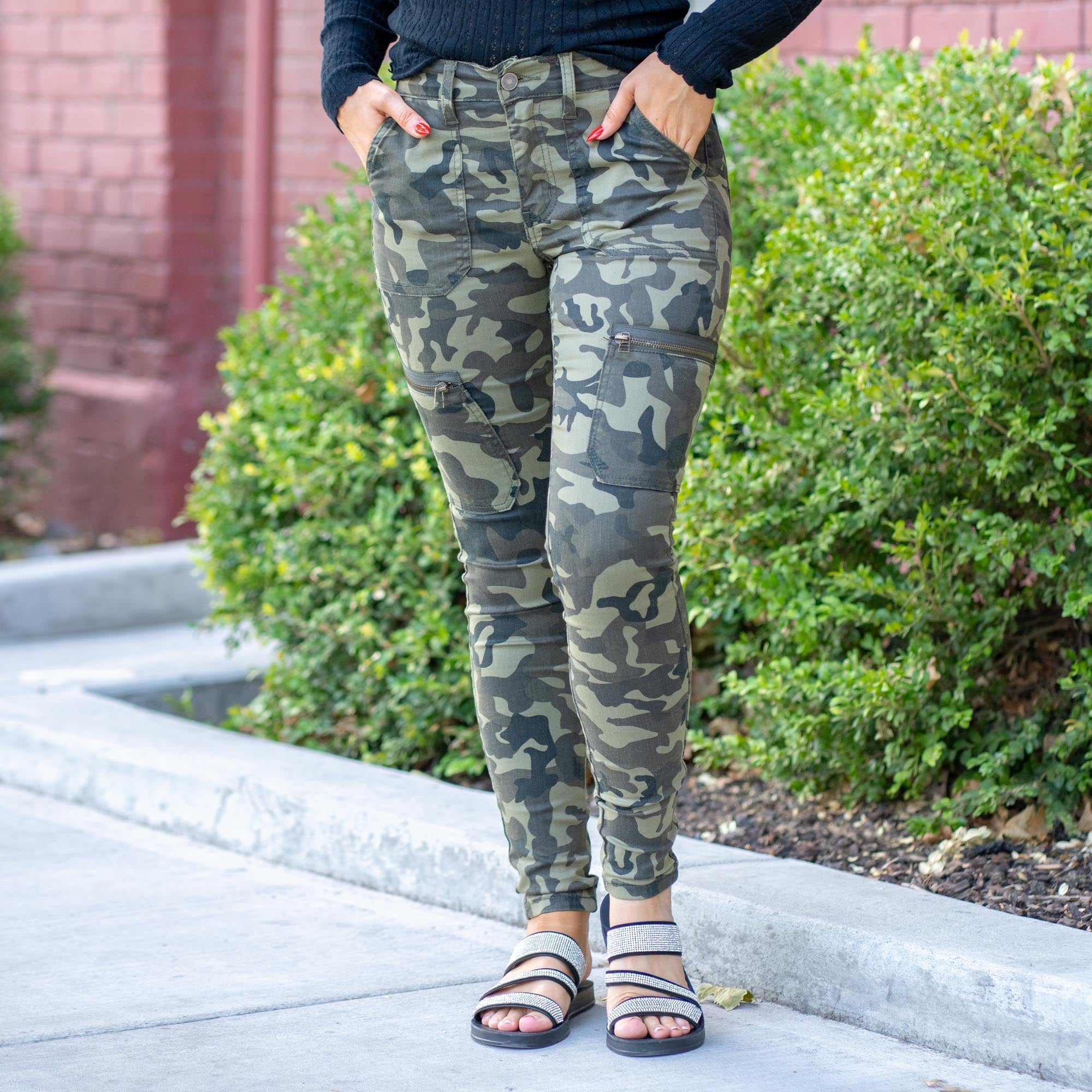 KanCan Arden Camo High Rise Cargo Super Skinny Camouflage Green