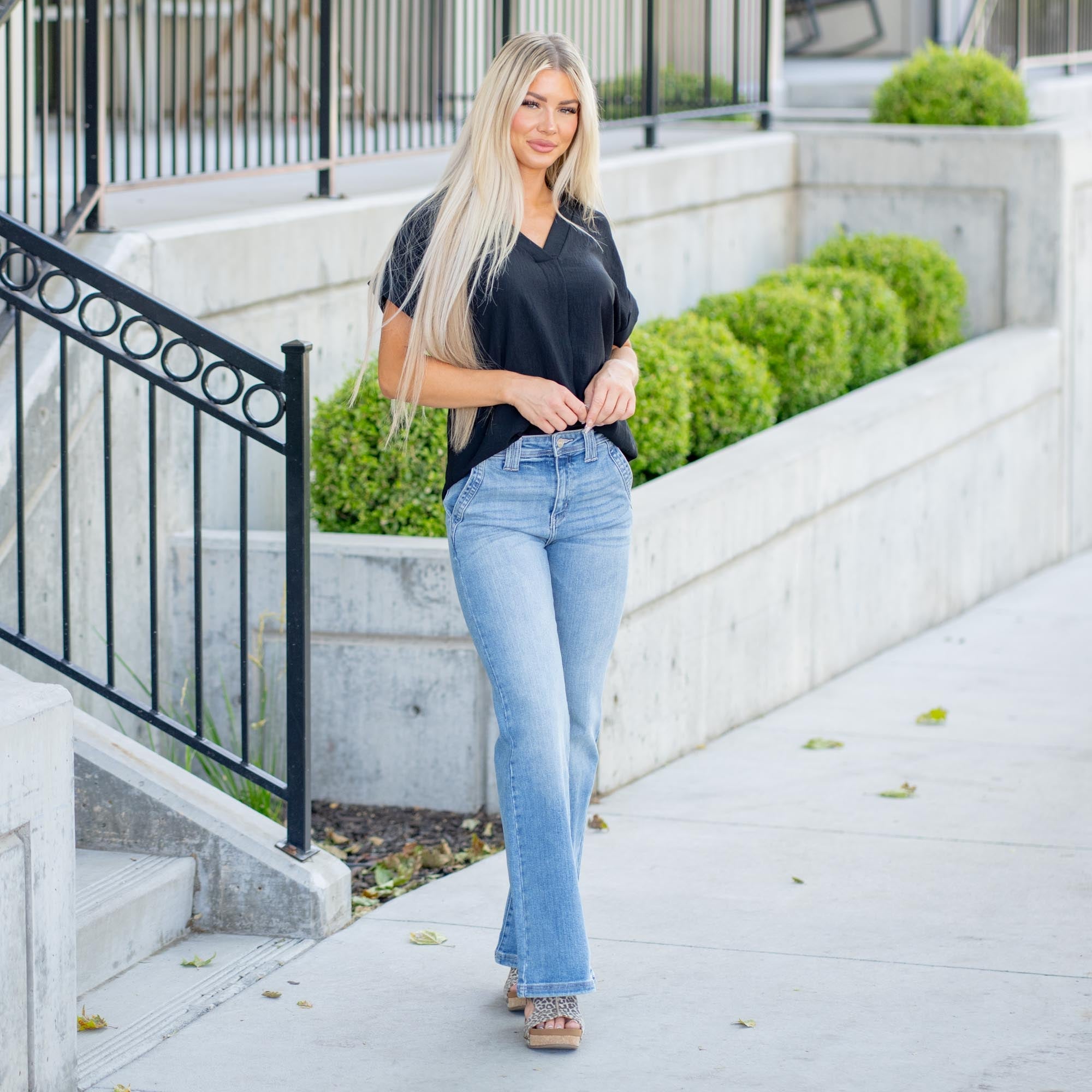 KanCan Mace High Rise Wide Flare Jeans – Classic Denim with Front Slant Pockets & Double Belt Loops