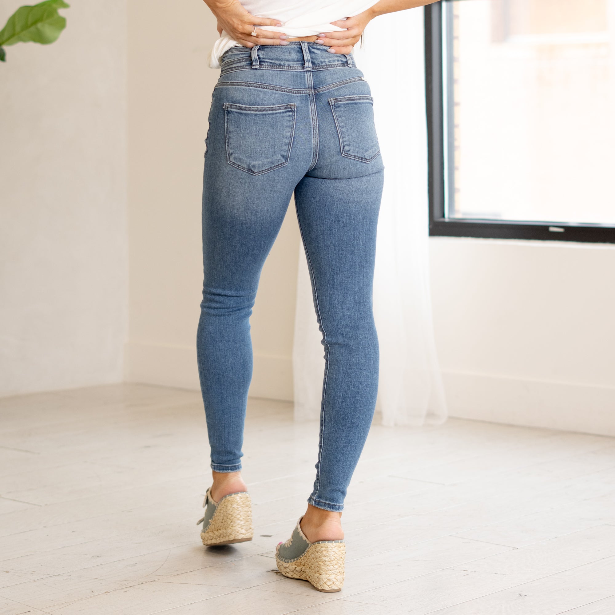 Valerie Ultra High Rise Super Skinny