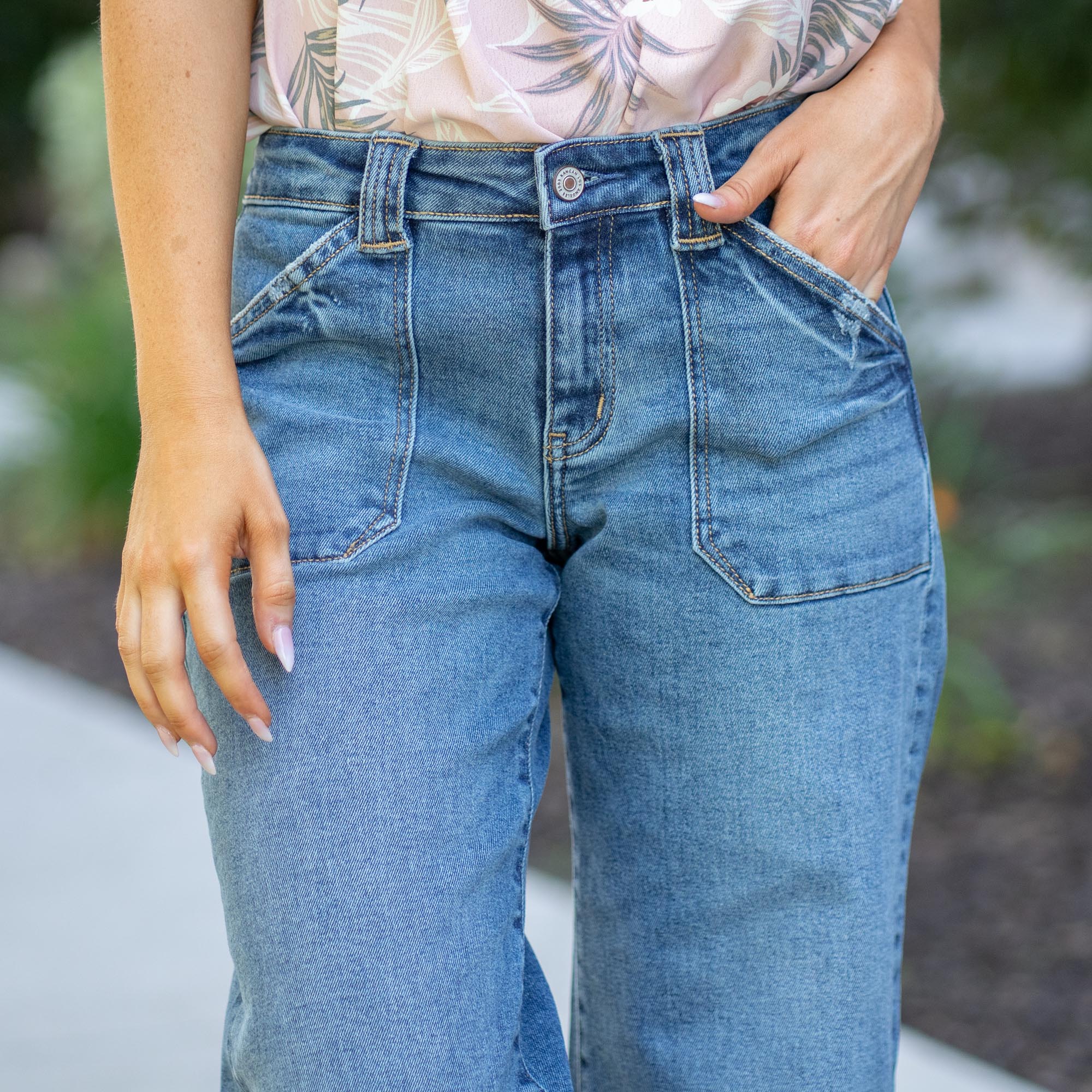 Curvy Fit Viola High Rise Wide Jeans