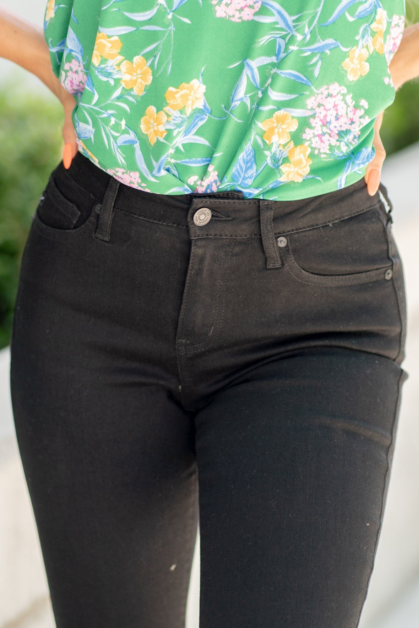 Southington High Rise Distressed Skinny
