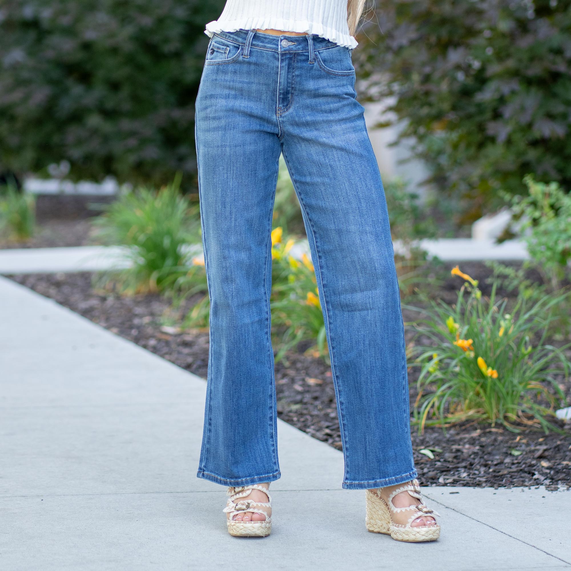 Curvy Fit Viola High Rise Wide Jeans