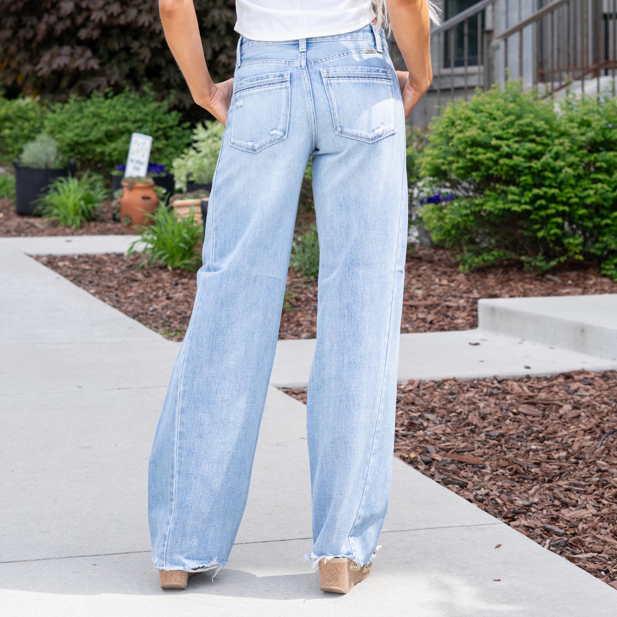 KanCan Selma Mid Rise Wide Fit Classic 5-Pocket Rigid Jeans