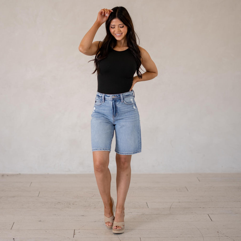 KanCan Annie Low Slung Baggy Shorts Medium Wash