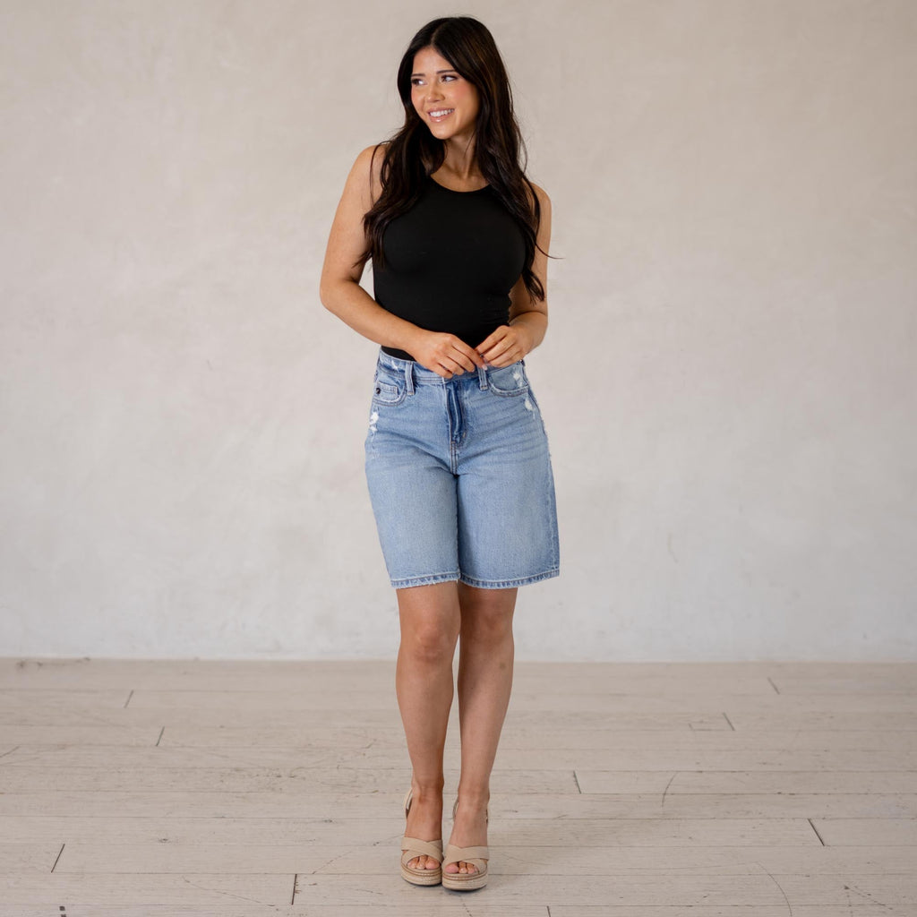 KanCan Annie Low Slung Baggy Shorts Medium Wash