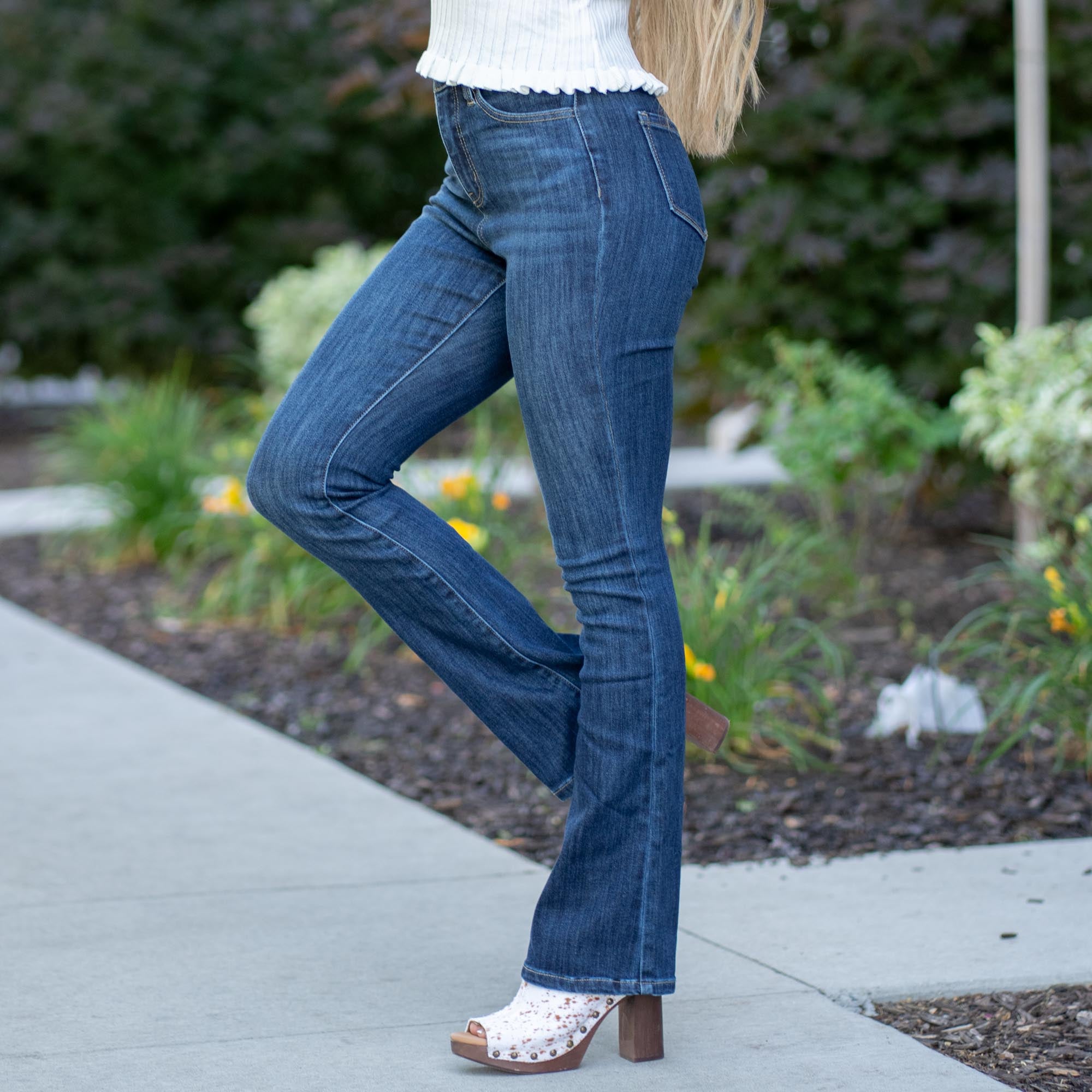 Curvy Fit Janice High Rise Bootcut