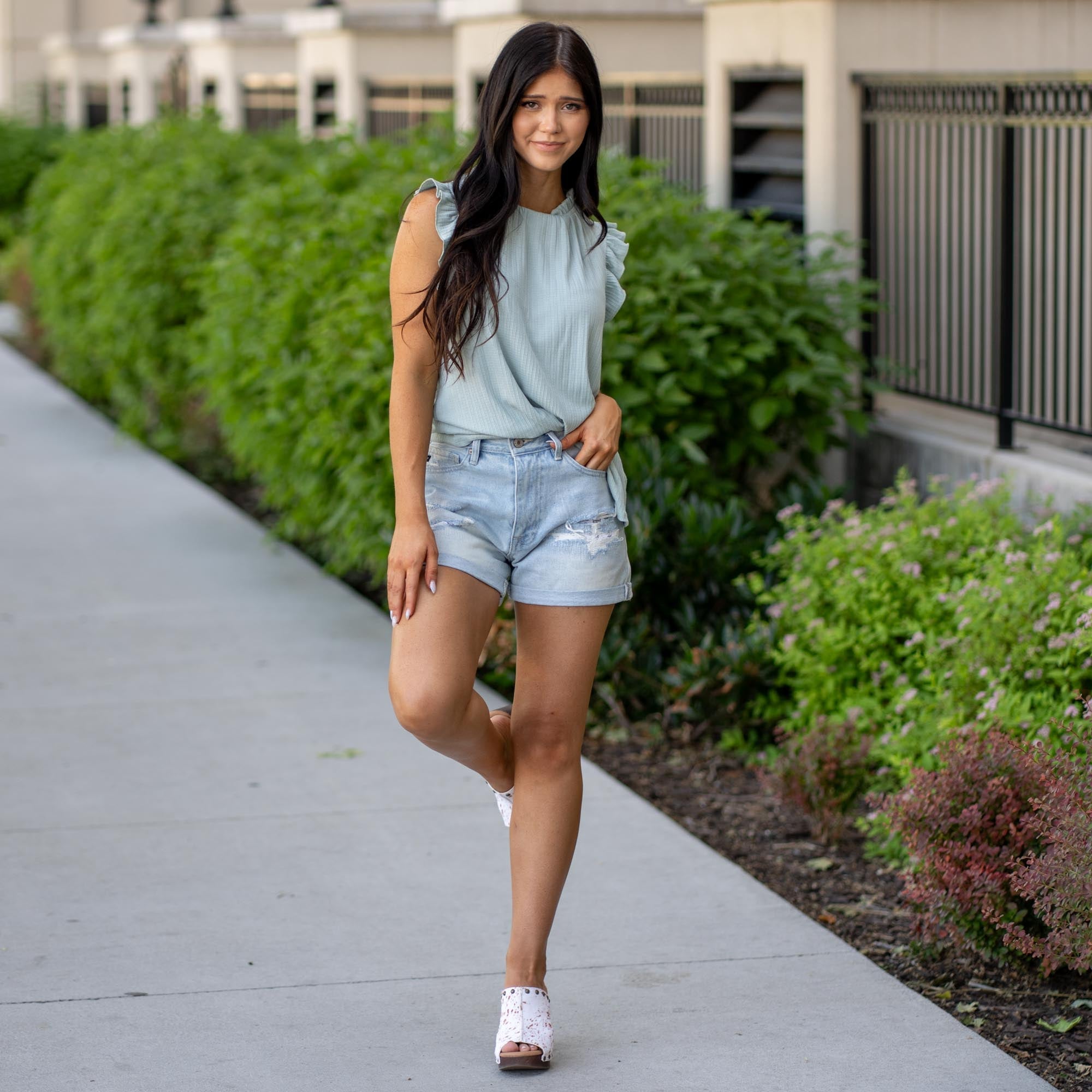 Daisy High Rise Mom Shorts