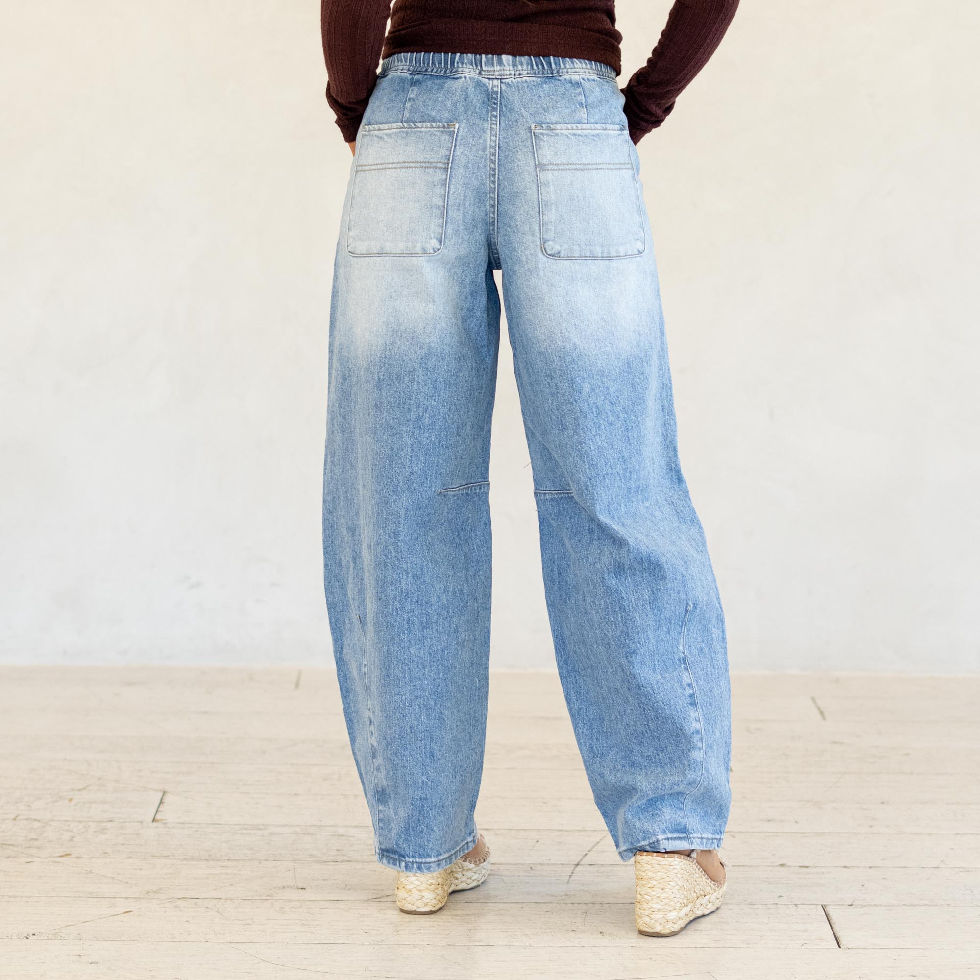 KanCan Starlet Ultra High Rise Horseshoe Jeans Medium Blue Wash