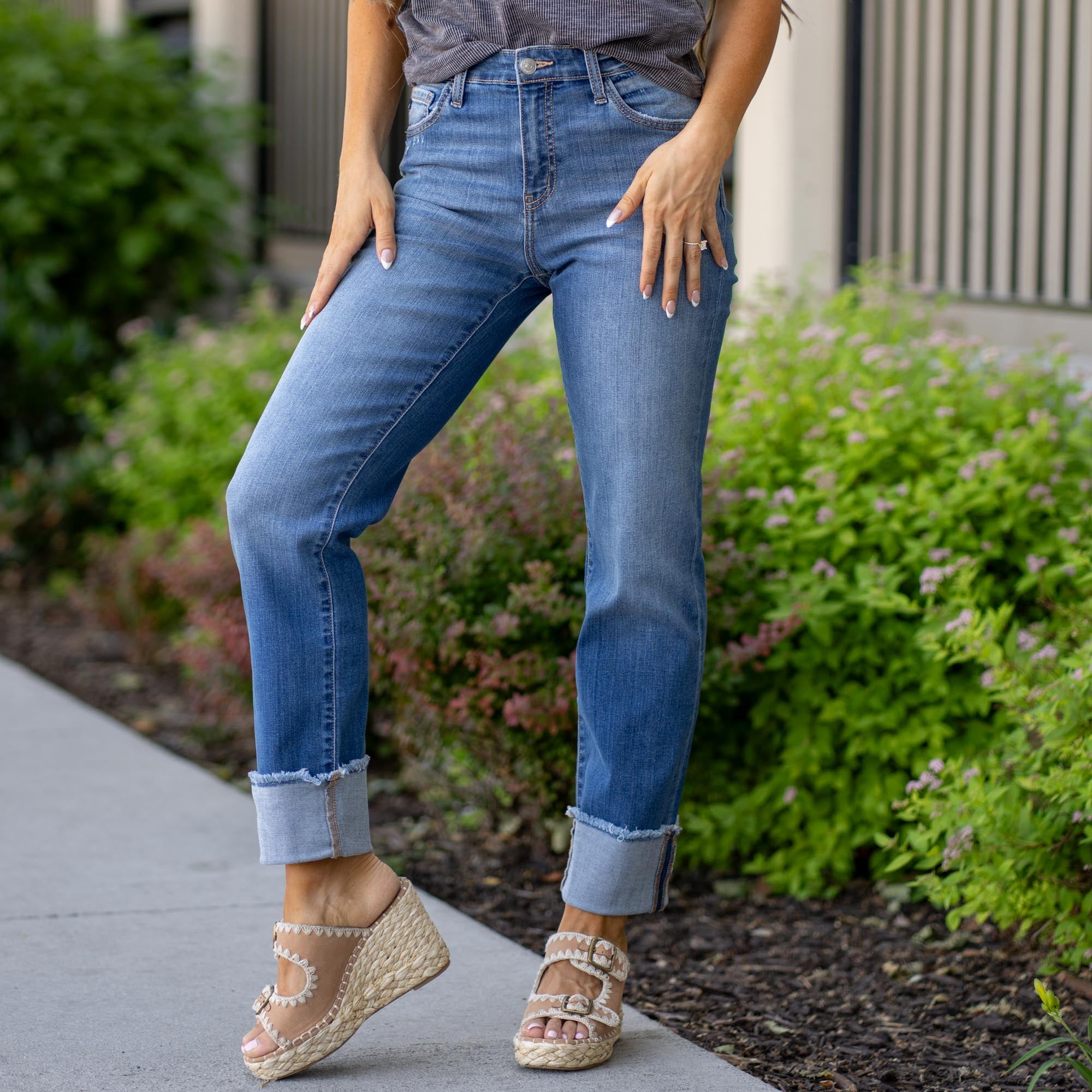 KanCan Quin Essentials High Rise Straight Leg Medium Blue Wash
