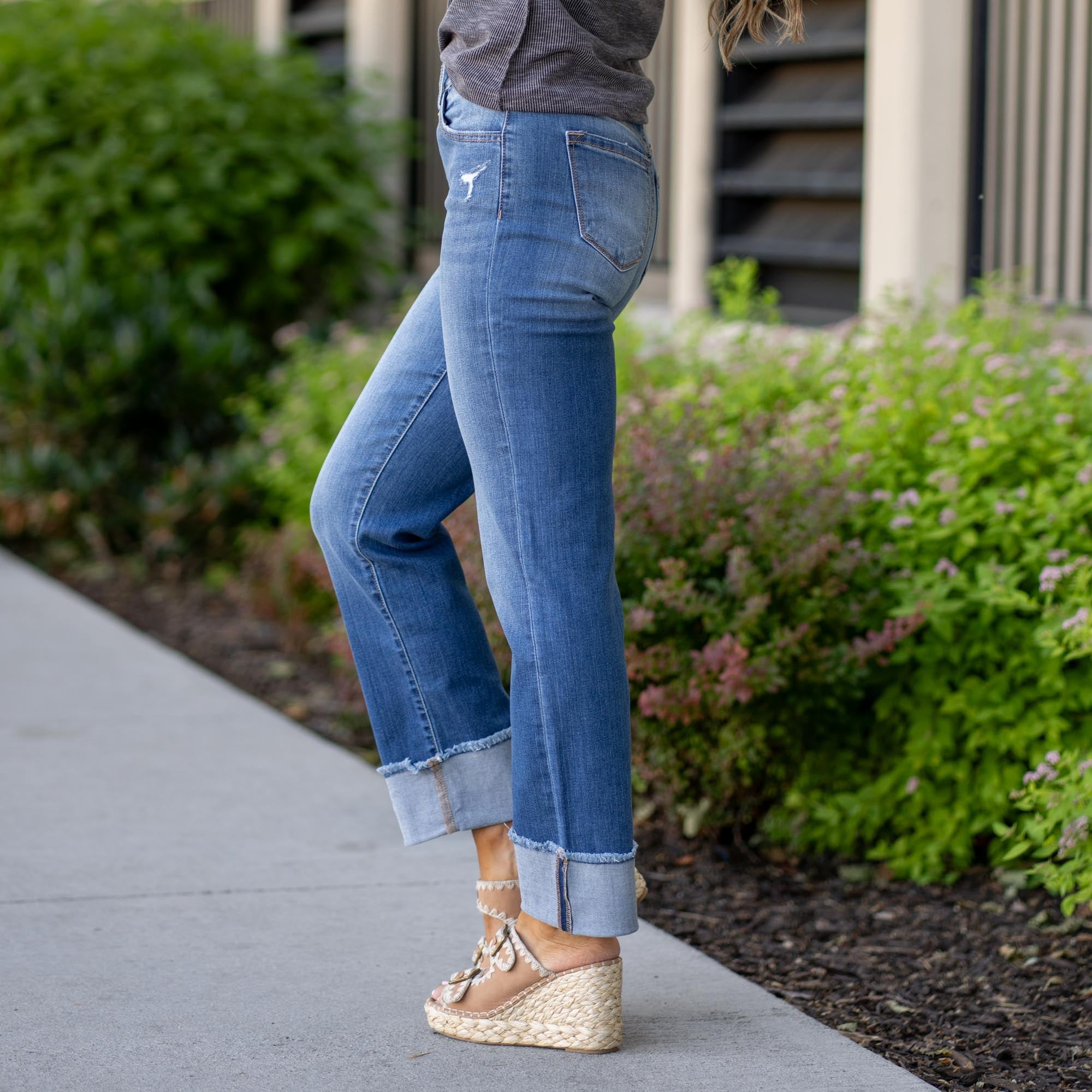 KanCan Quin Essentials High Rise Straight Leg Medium Blue Wash