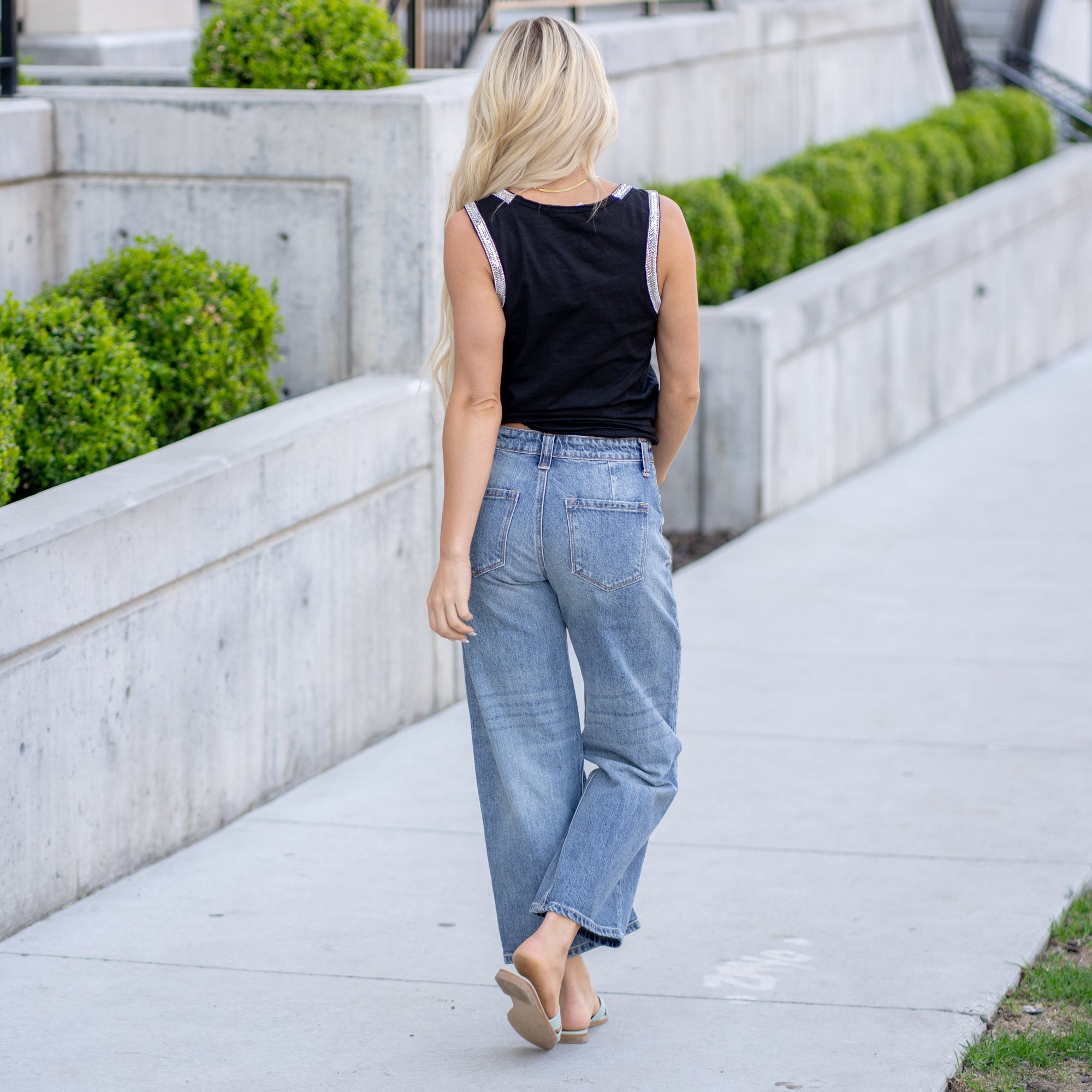 Barrel Mid Rise Loose Fit