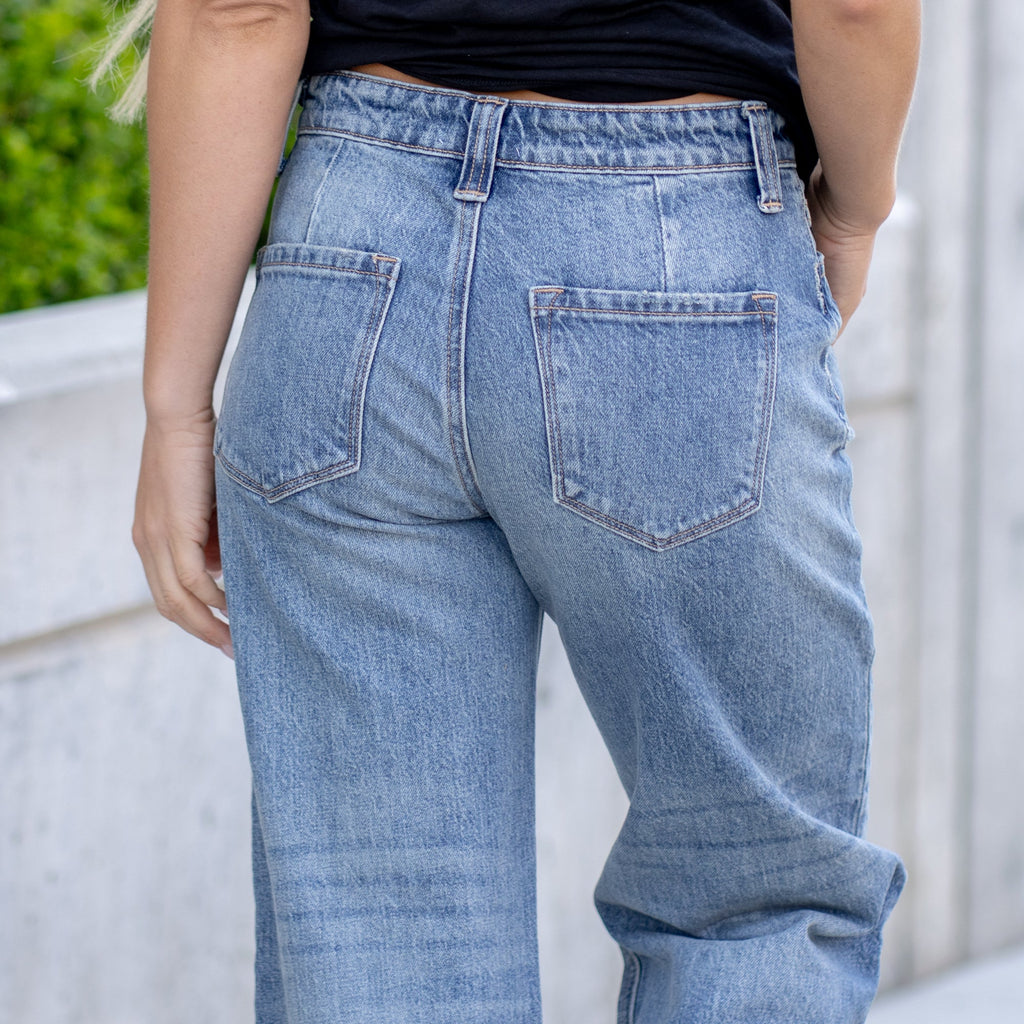 Barrel Mid Rise Loose Fit