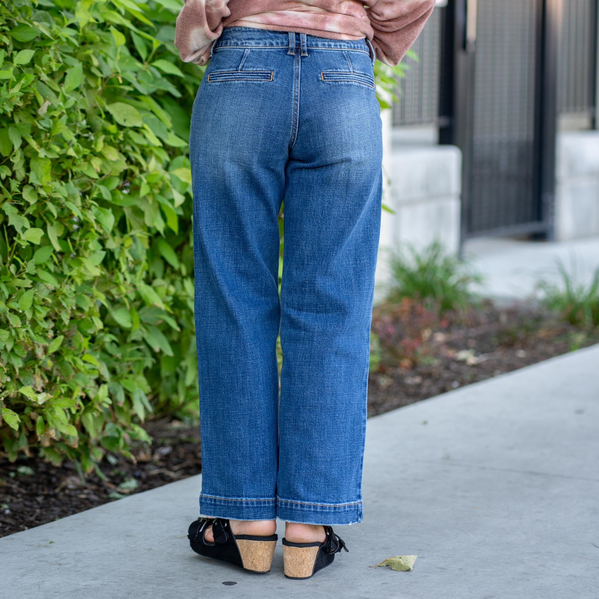 KanCan Petite Tara Mid Rise Trouser Wide Leg Jean Medium Blue
