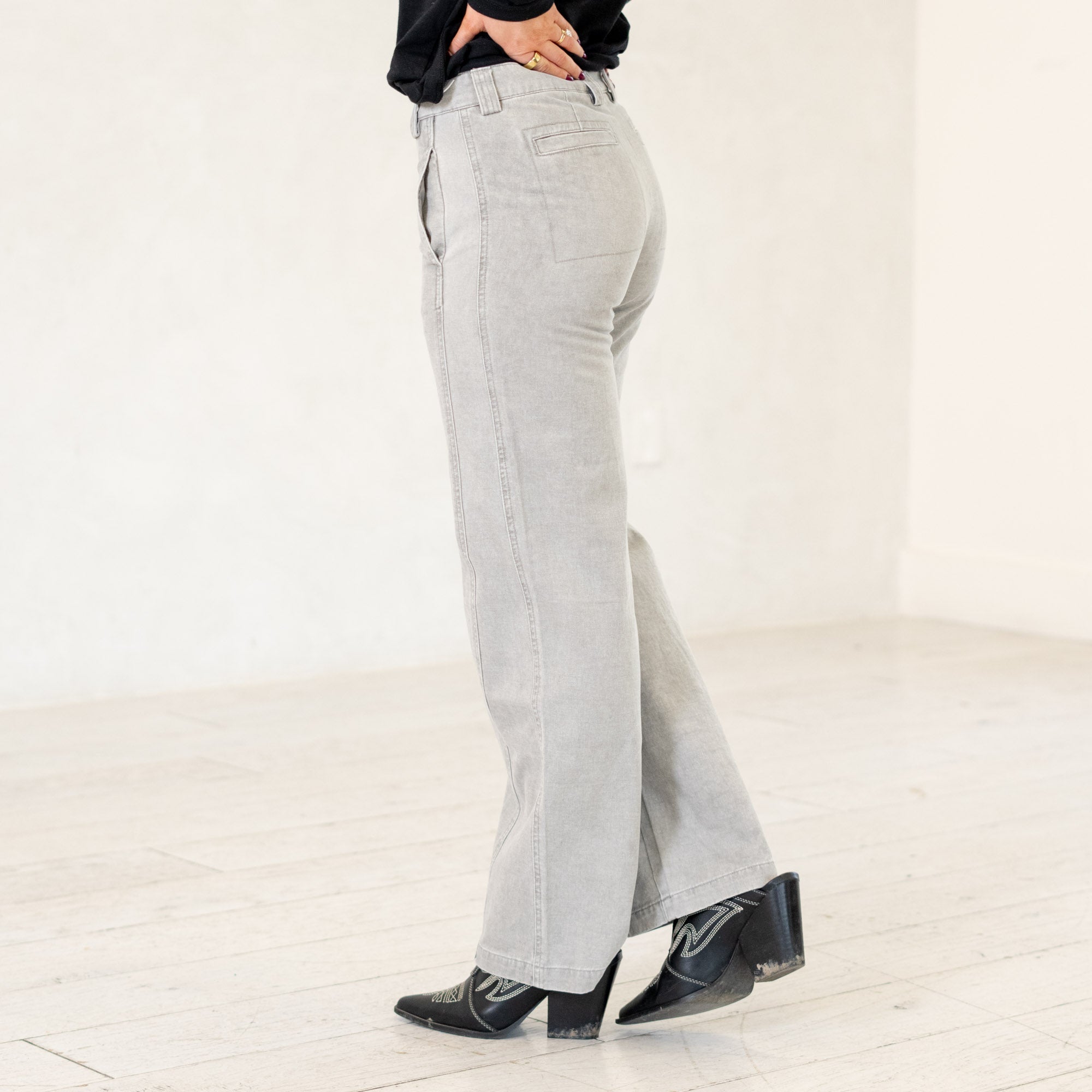 Suzi High Rise Wide Leg