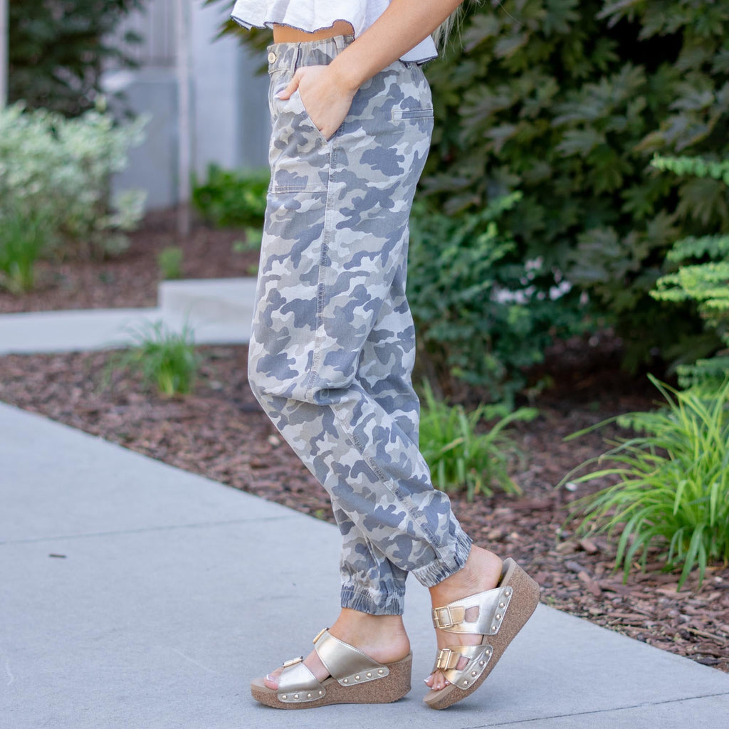 KanCan High Rise Camo Jogger Jeans