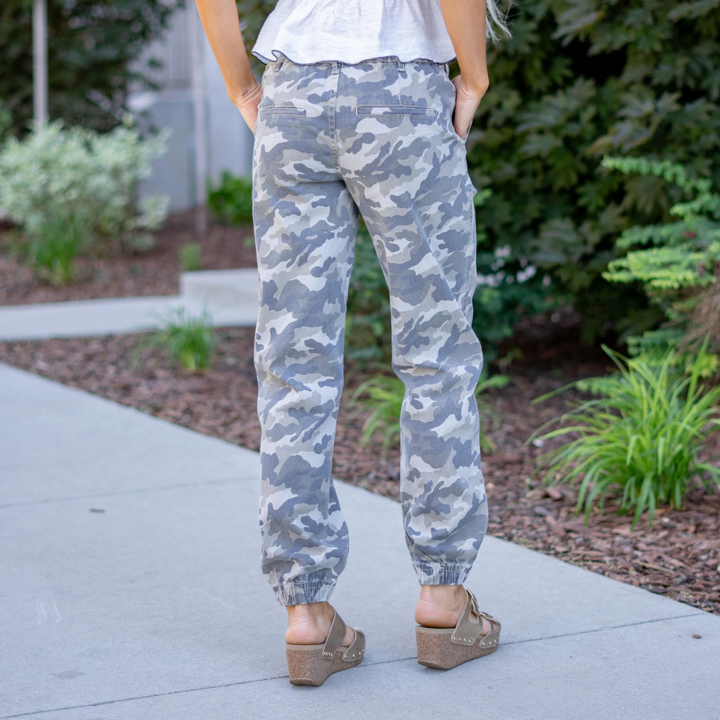 KanCan High Rise Camo Jogger Jeans