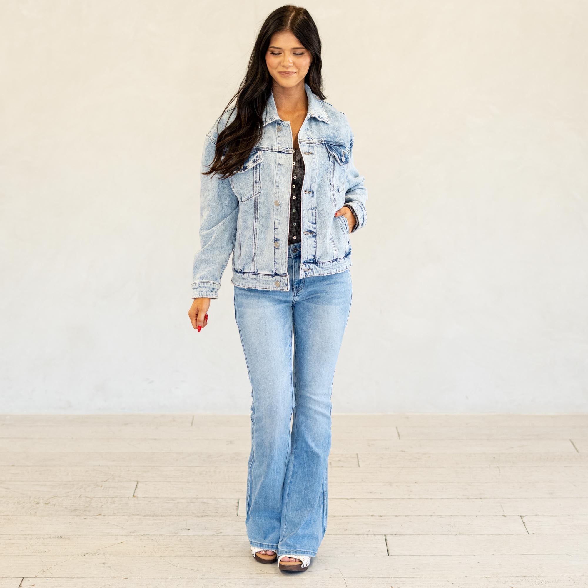 KanCan Illanie Oversized Denim Jacket Light Blue Wash